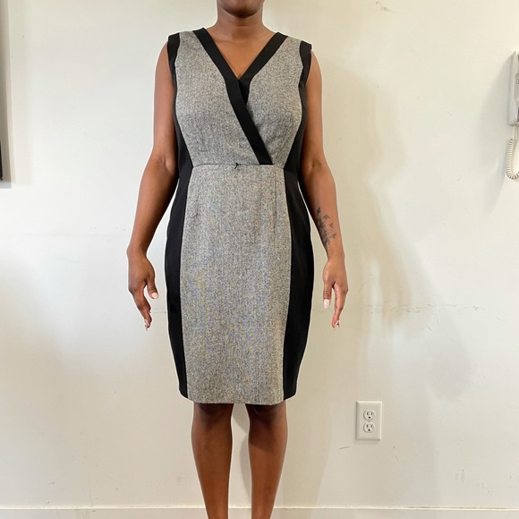 Perfect office or meeting dress - Picture 1 of 4